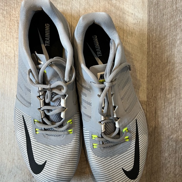 Men’s Nike Shoes - Picture 5 of 5